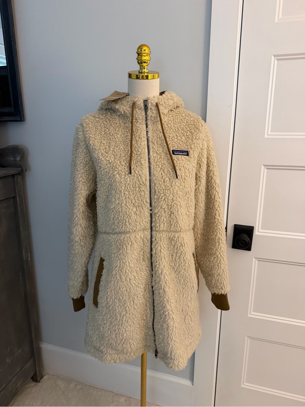 Patagonia Cream Teddy Fleece Hooded Jacket